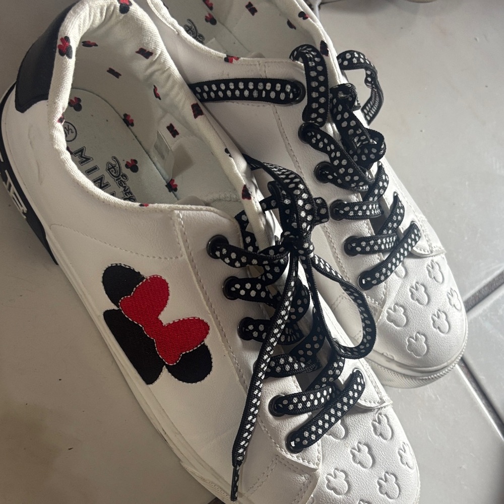 Disney ' White Sneakers with Black and Red Accents
